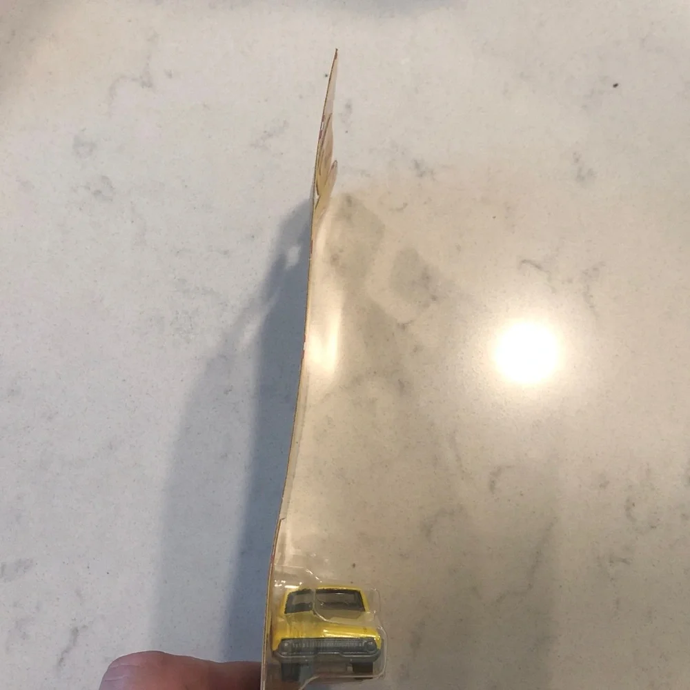 Mattel Matchbox '61 Ford Ranchero - Bright Yellow
